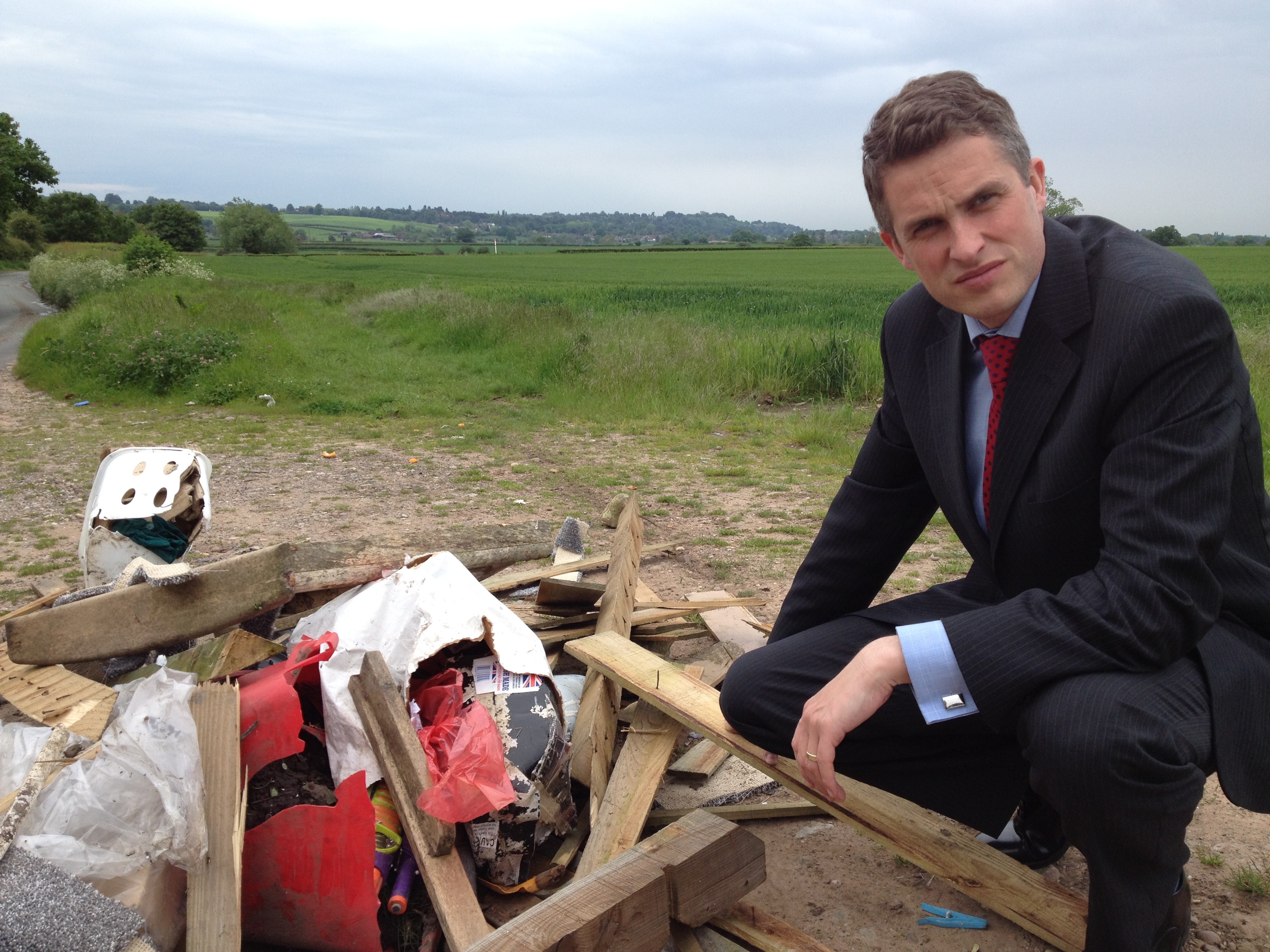 gavin-calls-for-more-to-be-done-on-fly-tipping-fines-rt-hon-gavin