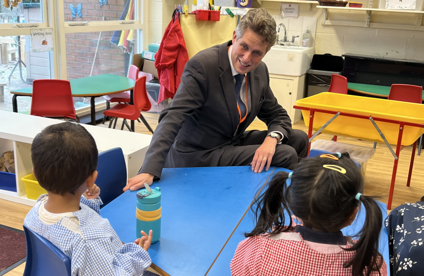 Sir Gavin visiting Yarlet's Kindergarten 