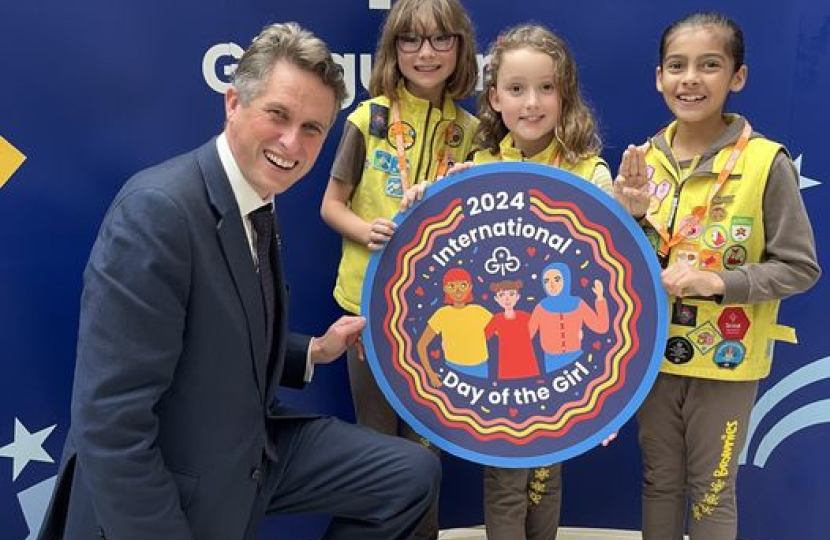 Gavin with representatives of the Brownies in Parliament