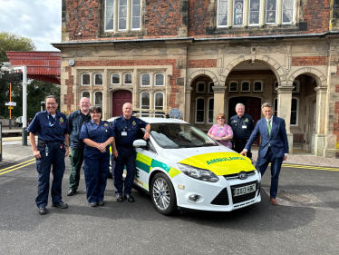 Sir Gavin Williamson is joined by the Stone Community First Responders